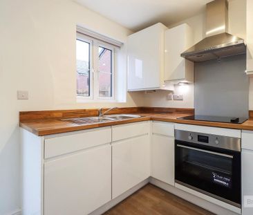 2 bedroom end of terrace house to rent - Photo 4