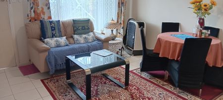 Broadbeach Waters - Photo 4