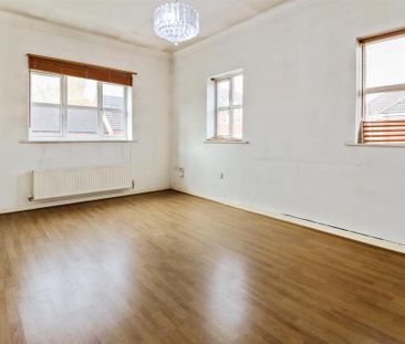 1 bedroom penthouse to rent - Photo 1