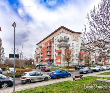 Pronájem bytu 1+kk 33 m2 - Photo 1