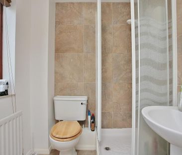 2 bedroom terraced house to rent - Photo 3