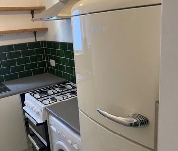 1 Bed Flat, Hove, BN3 - Photo 5