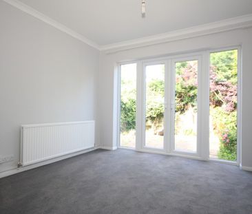 Lampeter Close, Woking - Photo 3