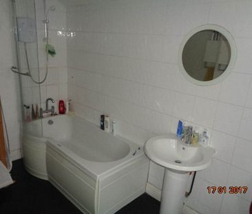 5 Bed - Lewis Street, Treforest - £1,100 per month - Photo 1