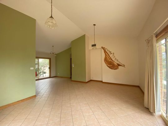 Spacious Family Home - Photo 1