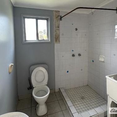 Large 1 bedroom studio - Photo 2