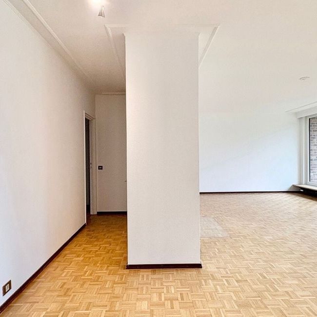 Appartement te huur in Sint-Pieters-Woluwe voor € 1.950 met 3 slaapkamers - Photo 1