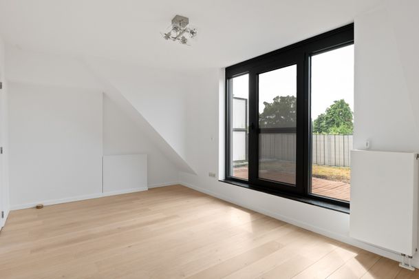 Prachtig duplex appartement met 2 slaapkamers dichtbij het centrum van Brasschaat - Photo 1