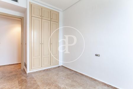 Flat for rent with Terrace in Ciutat de les Arts i de les Ciencies (Valencia) - Photo 5