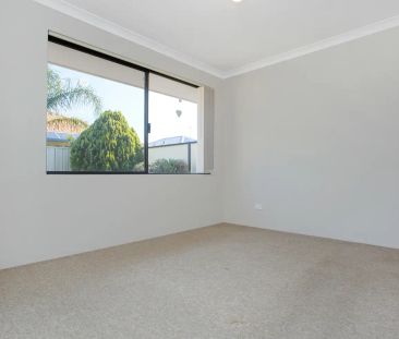 “Stunning Family Home” - Photo 6