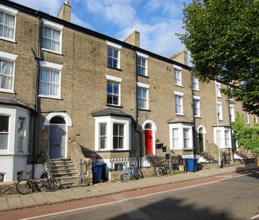 Bateman Street, Cambridge - Photo 3