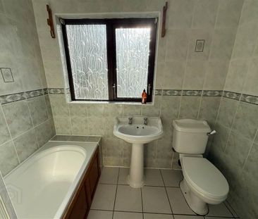 4 Glenshesk Park, Belfast, BT17 9BA - Photo 6