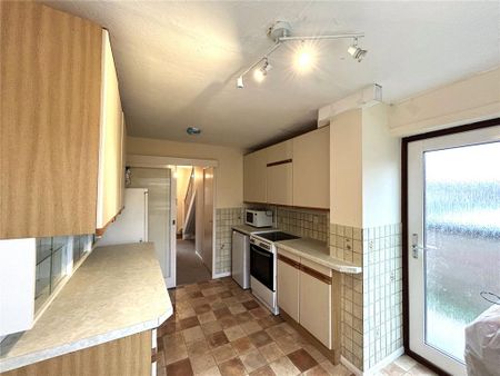 3 bedroom end of terrace house to rent - Photo 5