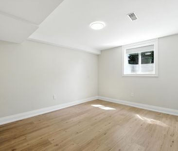 For Lease - 929 Upper Ottawa Street Unit# B, Hamilton, Ontario - Photo 5