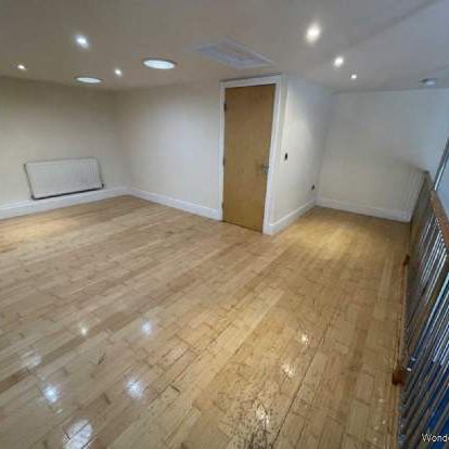 3 bedroom property to rent in Oldham - Photo 1