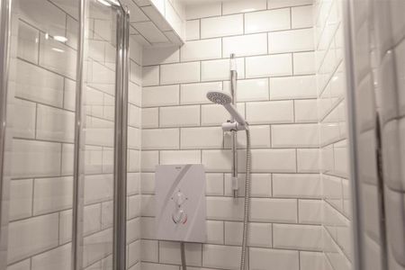 Marlborough Road Room 5 - Photo 2