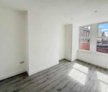 4 bedroom house to rent St. Johns Road, Waterloo, Liverpool, Mersey... - Photo 1