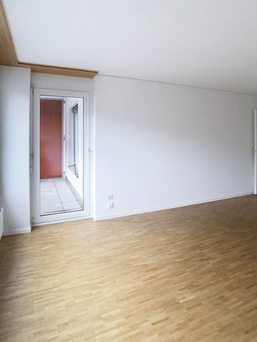 SPACIEUX logement de 3.5 PIÈCES AU COEUR DE LA VILLE ! - Photo 3