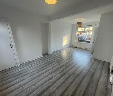 119 Broadway, Donegall Road, Belfast, BT12 6HX - Photo 2