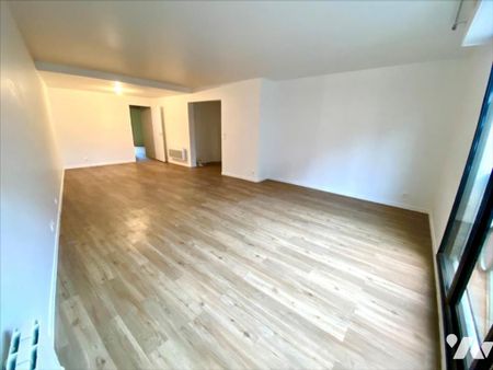 APPARTEMENT 4 PIECES 109m² - Photo 4