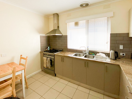 42 Gourlay Street, Balaclava, VIC - Photo 4