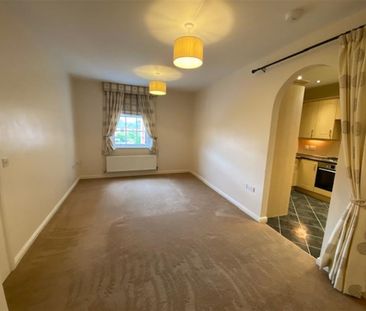 2 bedroom Flat To Let - Photo 2