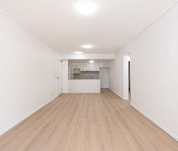 Stylish, Newly Renovated Unit in the Heart of Bowen Hills - Photo 1