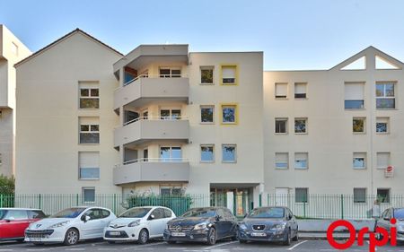 Appartement à louer 2 pièces • 55 m2 Lyon 3 - Photo 4