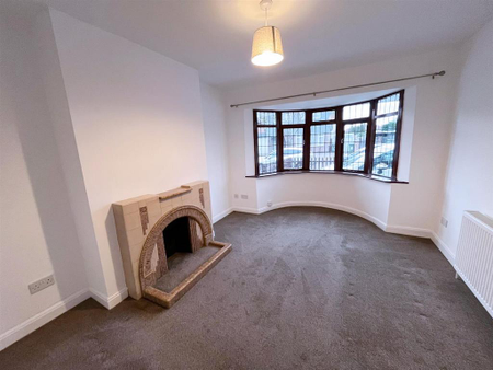 2 bedroom semi-detached bungalow to rent - Photo 4