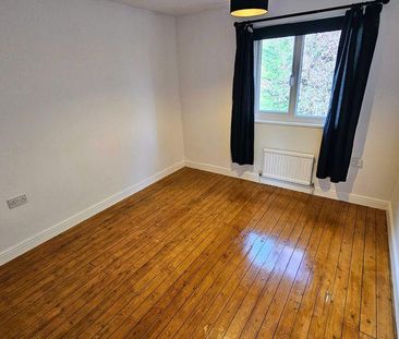 4 Bedroom Detached House For Rent - Photo 2