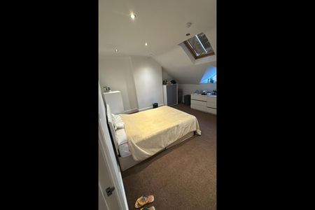 Room in a Shared Flat, Tooting London, SW17 - Photo 5