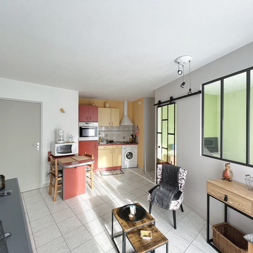 Location Appartement 2 pièces 27m² ONET LE CHATEAU 12850 - Photo 1