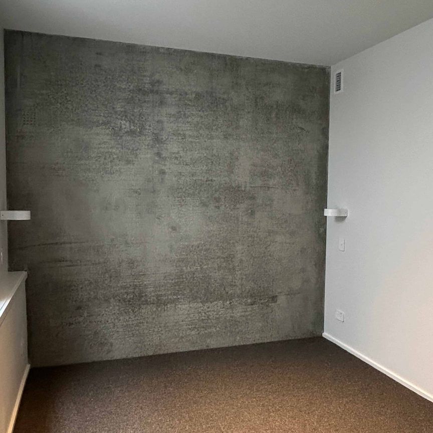 12A/257 Willis St - Photo 1