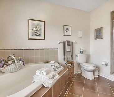 For Lease - 33 Chetholme Place, Halton Hills, Ontario - Photo 6