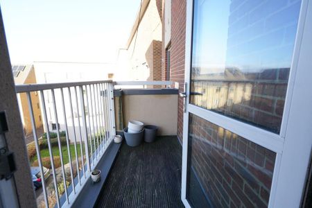 2 bedroom flat to rent - Photo 5