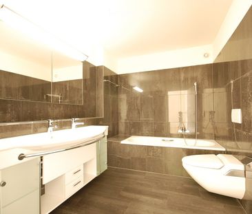 Grosszügige, helle 4 1/2-Zimmer Wohnung im Hochschulquartier - Photo 5