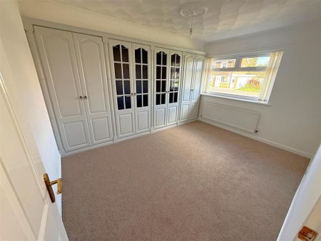 2 bedroom bungalow to rent - Photo 4