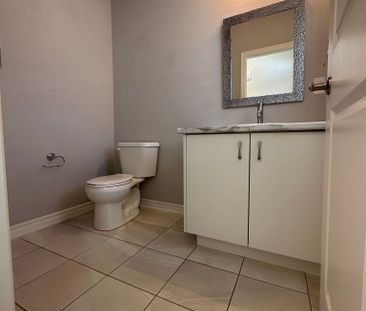 For Lease - 114 Jewel Street, Blue Mountains, Ontario - Photo 1