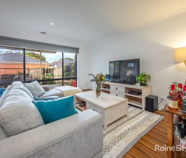 charming 3 bedroom townhouse - Photo 1