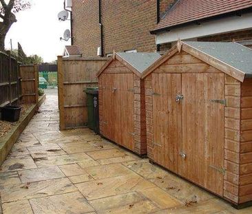 West Hill Drive, Dartford, DA1 - Photo 2