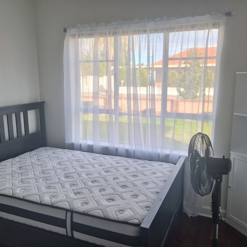 Pennington - Photo 1