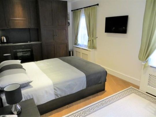 Studio to rent - Photo 1