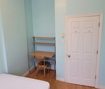 1 CH - 1 SDB - Montréal - $780 /mo - Photo 2