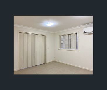 Main bedroom with second toilet - Photo 5