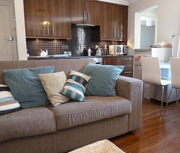 1 bedroom flat to rent - Photo 2