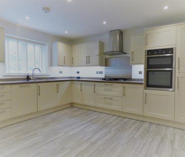 3 bedroom detached house to rent - Photo 4