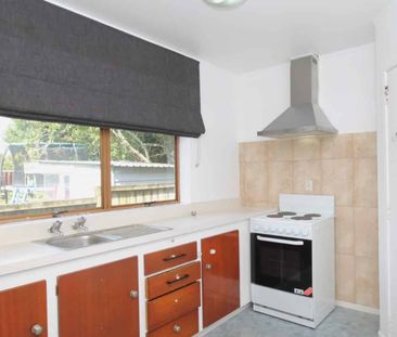 2 bedroom papakura - Photo 2