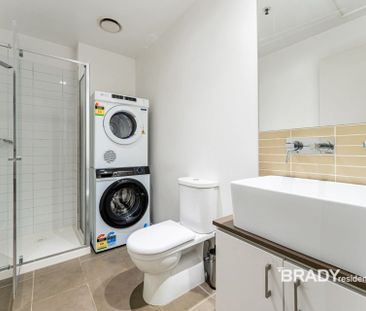 2404/380 Little Lonsdale Street, Melbourne - Photo 6