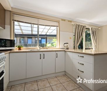 LOVELY FAMILY HOME - Photo 4