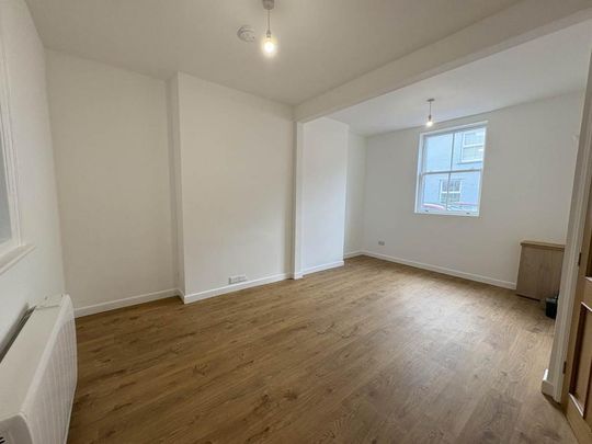 2 bedroom house to rent - Photo 1